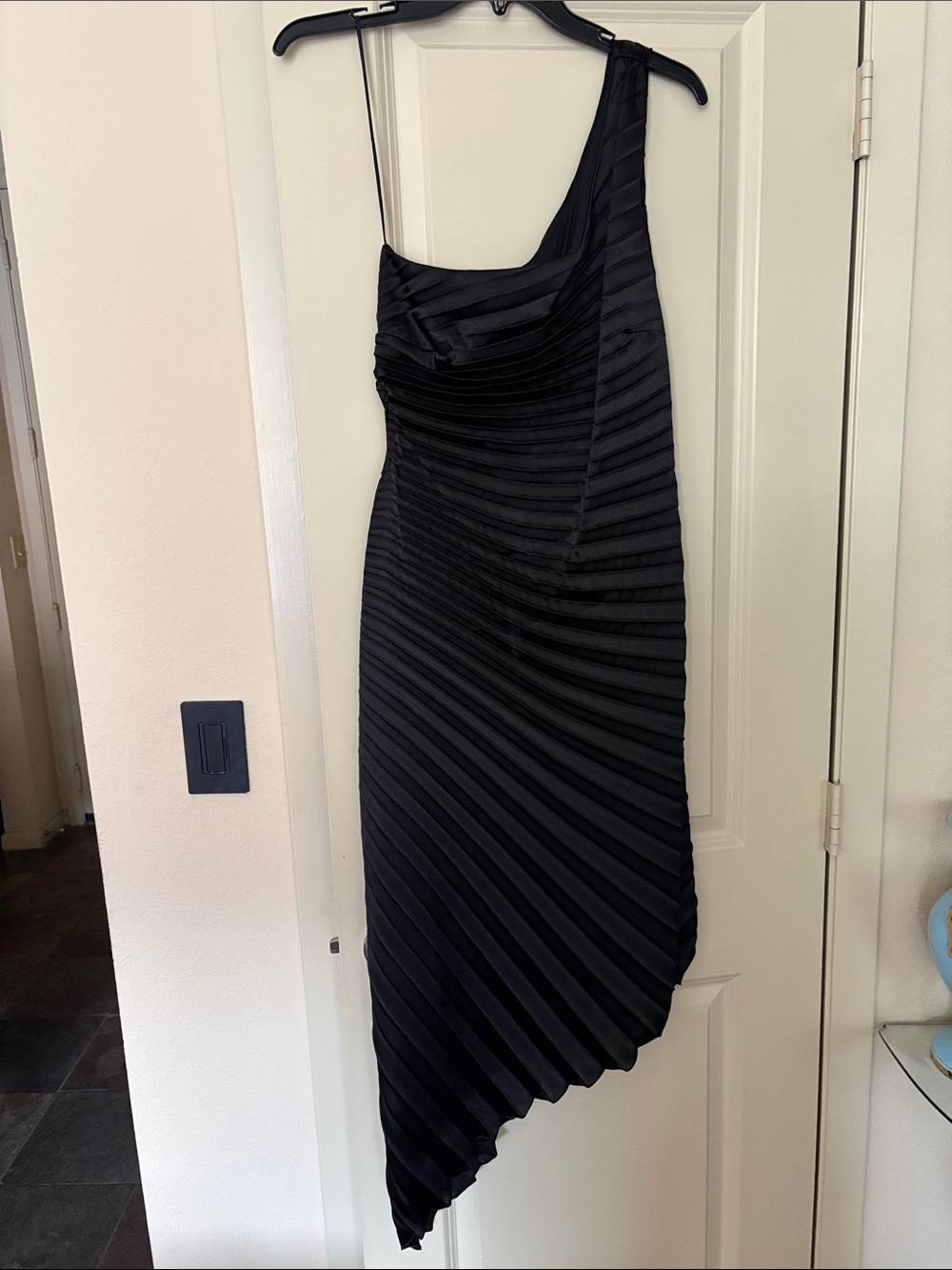 bebe Black One-Shoulder Pleated Asymmetric Dress